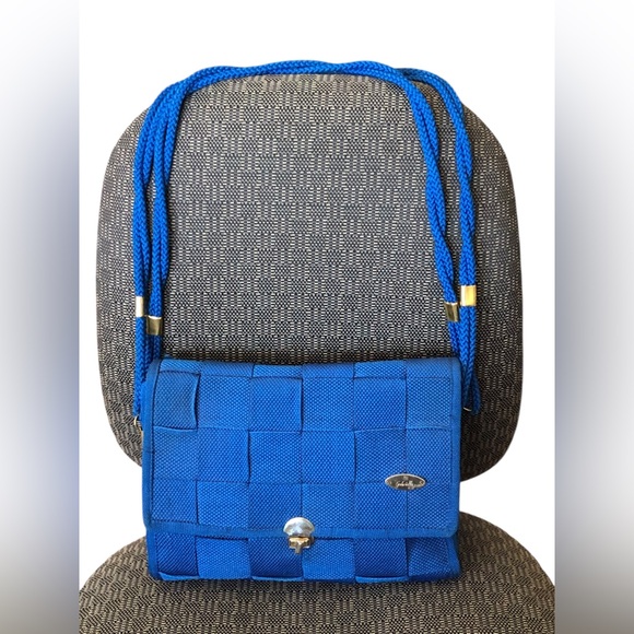 gabriella Handbags - Gabriella Modern Blue Shoulder Bag with Structured Design